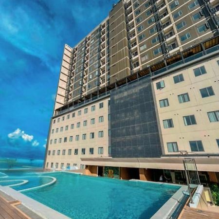 Uma Hotel And Residences Нага Екстериор снимка