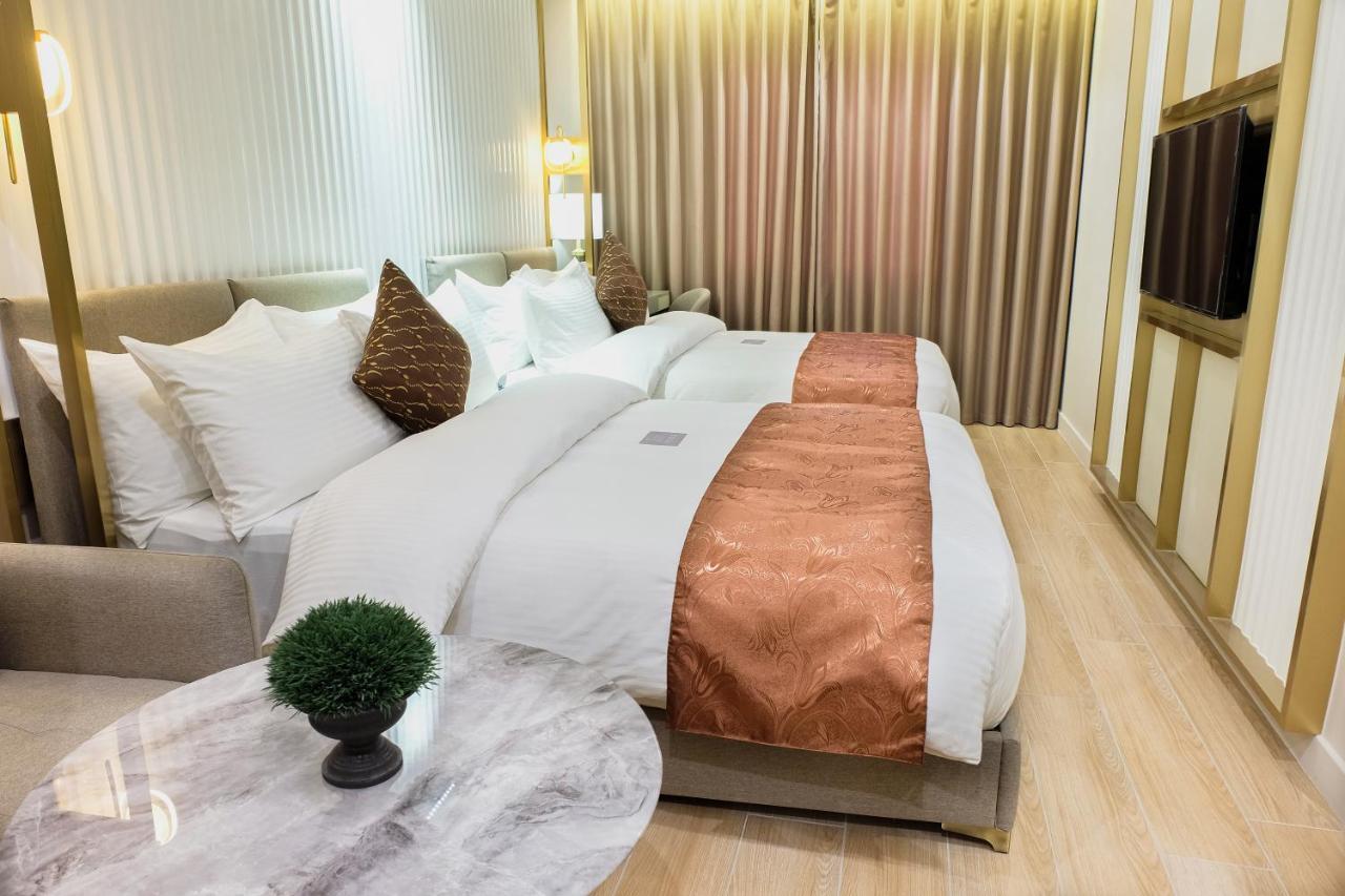 Uma Hotel And Residences Нага Екстериор снимка